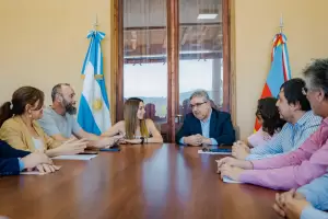 Jalil y legisladores nacionales definen postura frente al DNU presidencial