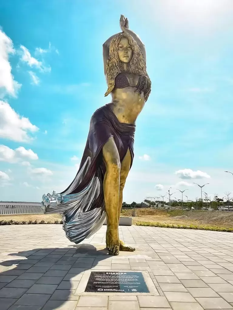 Estatua Shakira