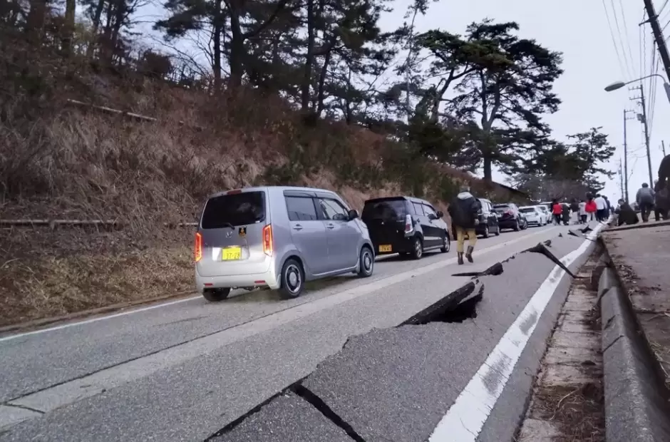 Carreteras da�as en Jap�n