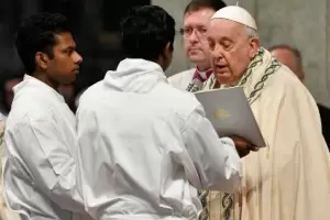 Francisco pidi que confiemos el nuevo ao a Mara