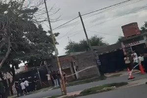 Asesinaron a un hombre en el Norte de la Capital y detuvieron a una persona