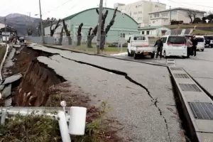 Japn sufre otro gran terremoto de 7 grados y ya hubo tsunamis