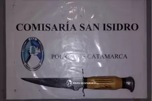 Intent agredir con un pual a su hermano y termin detenida