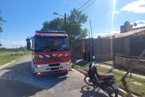 Pavoroso incendio de una vivienda en el Barrio Bancario