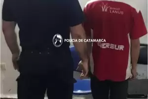 Hombre fue detenido tras intentar robar en una distribuidora