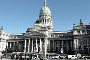 Diputados: se conforman cinco comisiones clave para analizar la ley mnibus