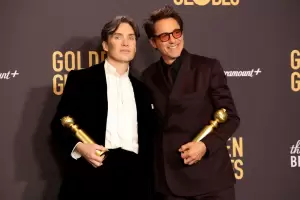 El drama histrico "Oppenheimer" domin los Globos de Oro