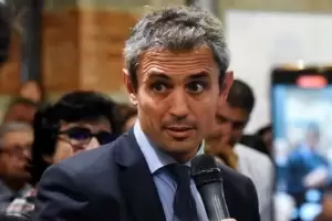 Menem sobre el kirchnerismo: Se manejan de forma irracional, son una mquina de impedir"