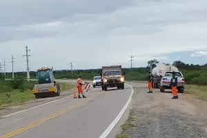 Realizan mantenimiento de banquina en Ruta n 38: precaucin