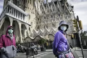 Vuelven a exigir el uso de barbijo en hospitales y centros de salud pblica espaoles