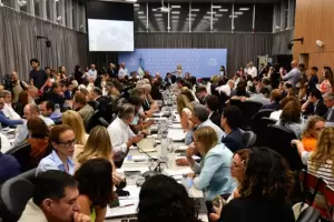 Tensin en el debate: funcionarios responden a las preguntas de los Diputados sobre la Ley mnibus