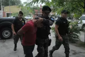 El polica Luis Miranda y sus familiares negaron los hechos y fueron imputados por el confuso episodio en el Sur de la Capital