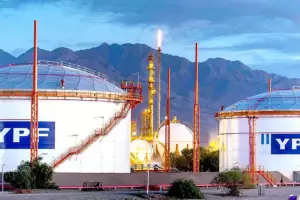 Juicio por YPF: la justicia de EEUU rechaz el pedido de Argentina y podran comenzar con los embargos