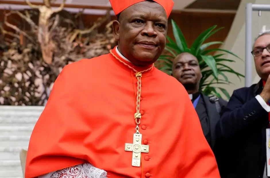 Cardenal Fridolin Among Besungu de Repblica Democrtica del Congo