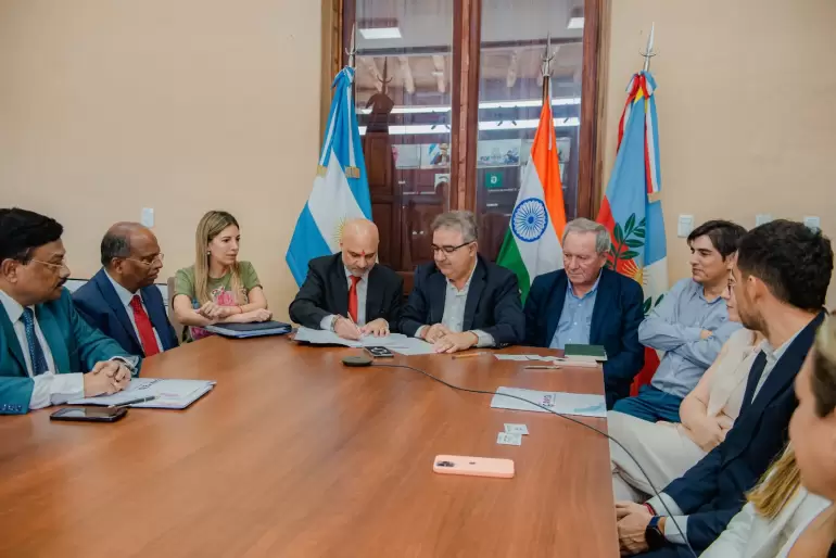 Histrico: Catamarca y la India se asocian para un nuevo proyecto de litio en Fiambal