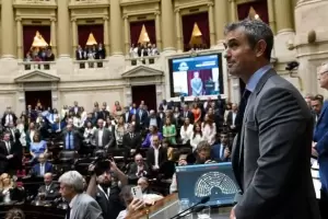 Ley mnibus: el oficialismo abre una mesa de negociacin con la oposicin "dialoguista"