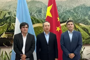 Autoridades provinciales se reunieron con el Embajador de China y lo invitaron a visitar Catamarca