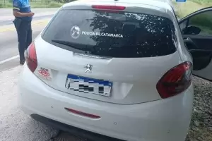 Tras controles vehiculares detuvieron un "Auto mellizo"