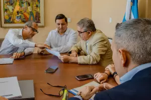 Terminarn obras de cloacas y viviendas en Tinogasta con fondos provinciales