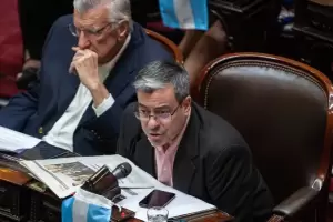 Dirigentes de la oposicin se manifestaron en contra de los anuncios de Luis Caputo