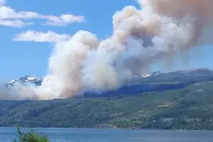 Voraz incendio en el  Parque Nacional Los Alerces: afect ms de 500 hectreas