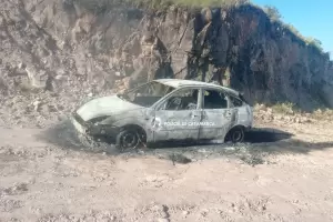 Susto: se prendieron fuego los neumticos mientras viajaba