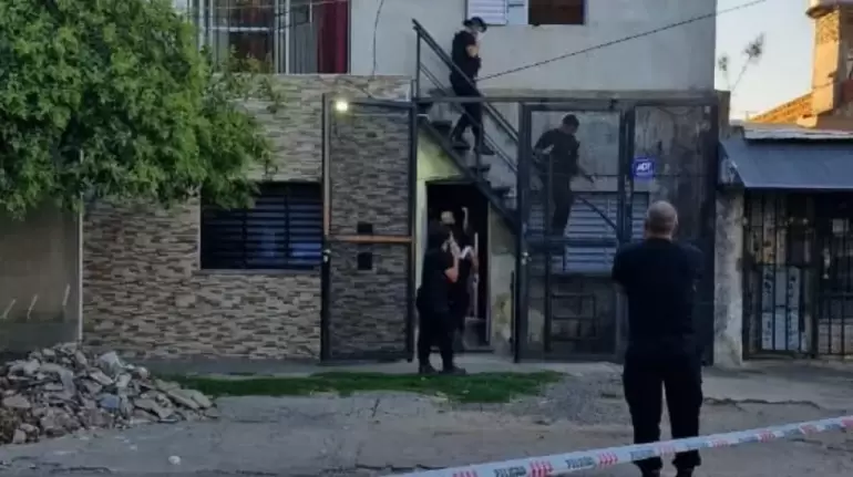 detuvieron a un hombre que asesin a pualadas a su mam