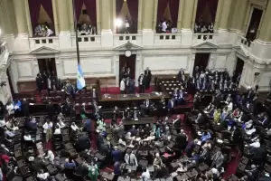 Tras frenticas negociaciones, Diputados se prepara para tratar la Ley mnibus