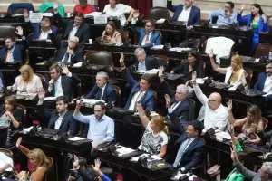 Ley mnibus: Diputados va por la segunda jornada de debate tras el cuarto intermedio