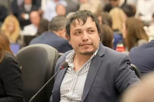 N�blega cuestion� al Gobierno por la Reforma electoral: "Es un contrasentido"