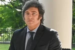 Milei anticipa que en 2025 Argentina podra llegar a la dolarizacin