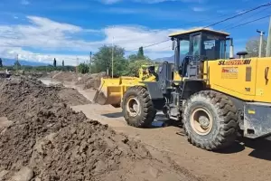 Intensos trabajos en las viviendas anegadas en Loro Huasi