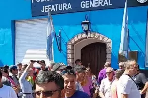 Policas piden que el sueldo bsico no sea menor a 600 mil pesos