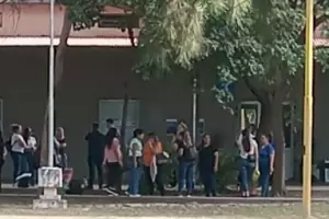 Docentes se renen con el Gobierno para definir aumento salarial