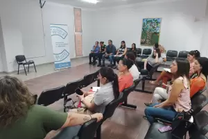 Salud coordina estrategias para promover el bienestar de adolescentes en el UPD