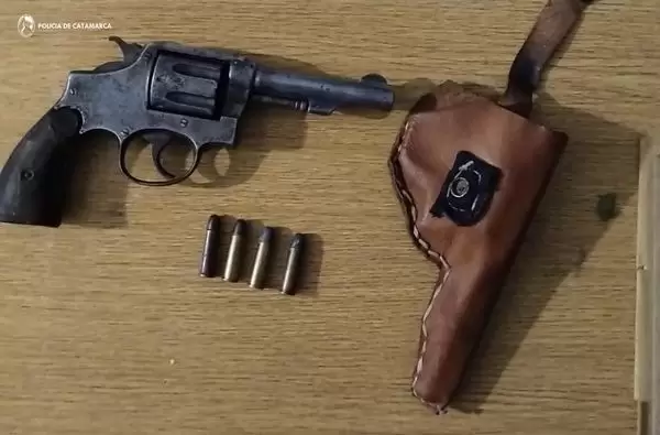 Personal Policial secuestraron un arma de fuego