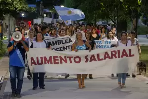 La Intersindical solicit una suba del salario del 50%: la Provincia evala la respuesta