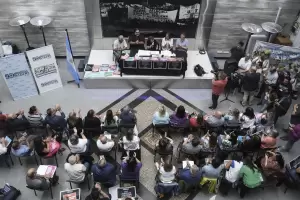 Docentes de todo el pas definen posicin de cara a la paritaria nacional