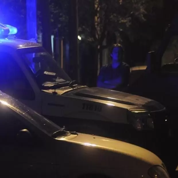 Noche de furia: aprehendido tras destrozar un boliche y agredir a un agente