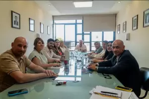 El Bloque de la UCR sali a respaldar al personal de Salud