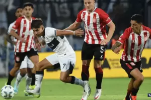 Con gran polmica, Gimnasia y Estudiantes empataron 0-0 en un clsico de La Plata