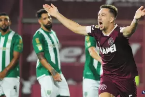 Banfield empat 1-1 con Lans en la ltima jugada del clsico del Sur