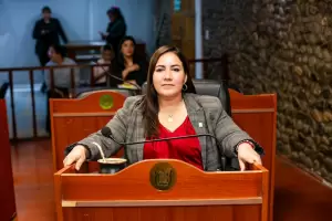 Carrizo cruz a Jalil por la Reforma Constitucional: "No hay lugar para distraernos con anuncios y falsos dilogos"