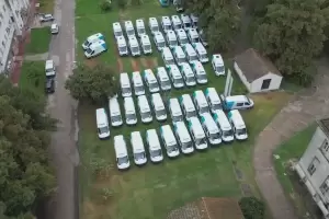 Al menos 150 ambulancias compradas por Kicillof con fondos de Nacin estn sin usar y abandonadas en un predio