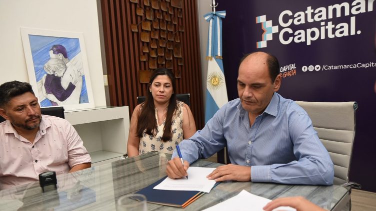 El SOEM y la Capital firmaron un acuerdo salarial del 40% más un bono ...