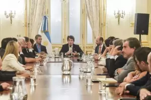 Antes del discurso de Milei, el Jefe de Gabinete reuni a los legisladores de La Libertad Avanza