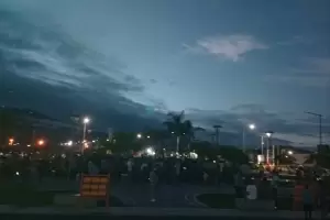 Vecinos de Valle Chico autoconvocados se manifestaron contra el aumento de las cuotas de IPV