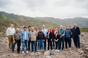 Retomarn los trabajos en el camino que une Chuquisaca con el Campo de Piedra Pmez