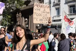 Miles de mujeres salen a la calle por el Da Internacional de la Mujer
