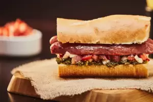 El paso a paso: Cmo hacer el mejor choripn rpido y fcil?, ideal para compartir con amigos